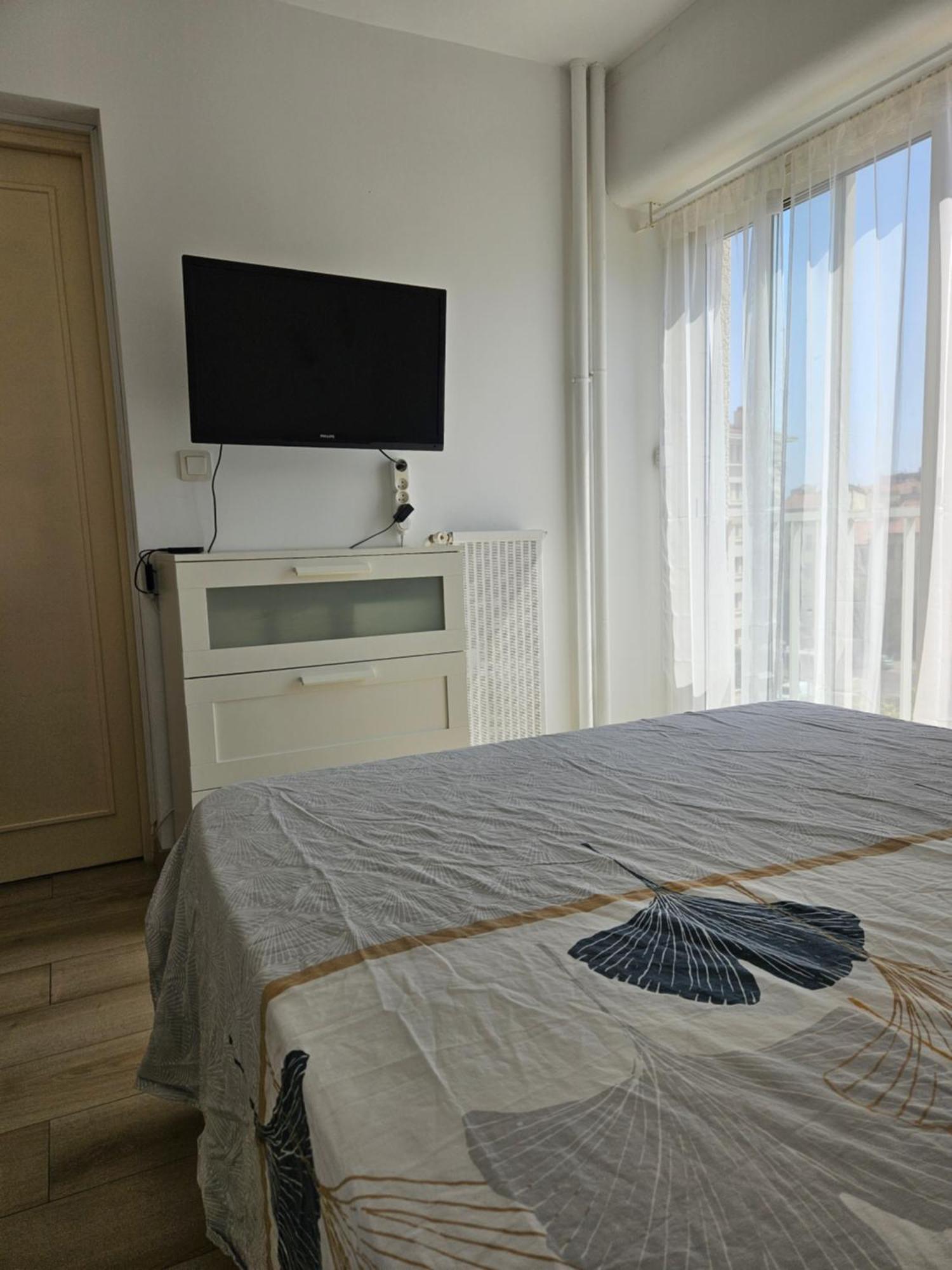 Chambre En Colocation Fille, Proche Mer, Climatisation Toulon Exterior photo